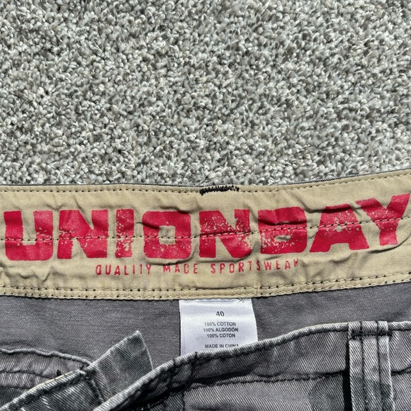 UNION BAY Men’s Gray Camo Cargo Shorts - Distressed - Size 40 - Picture 6 of 8